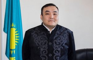 Североказахстанские госслужащие сменили строгие костюмы на национальную одежду