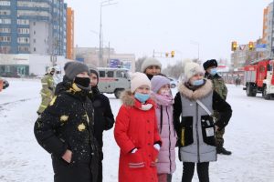 Североказахстанские дети на день стали пожарными и спасателями