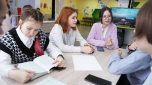 Школьники Петропавловска сыграли в игру, где показали свои знания о творчестве и жизни Габита Мусрепова 6 Школьники Петропавловска сыграли в игру, где показали свои знания о творчестве и жизни Габита Мусрепова