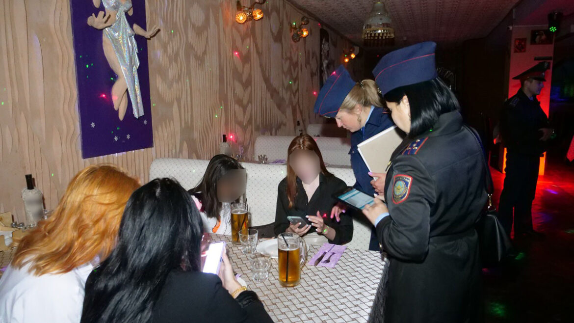 a3559395-98e8-49ca-9dc5-7a7646062207