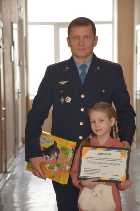 Дочь полицейского из СКО заняла первое место в поэтическом конкурсе