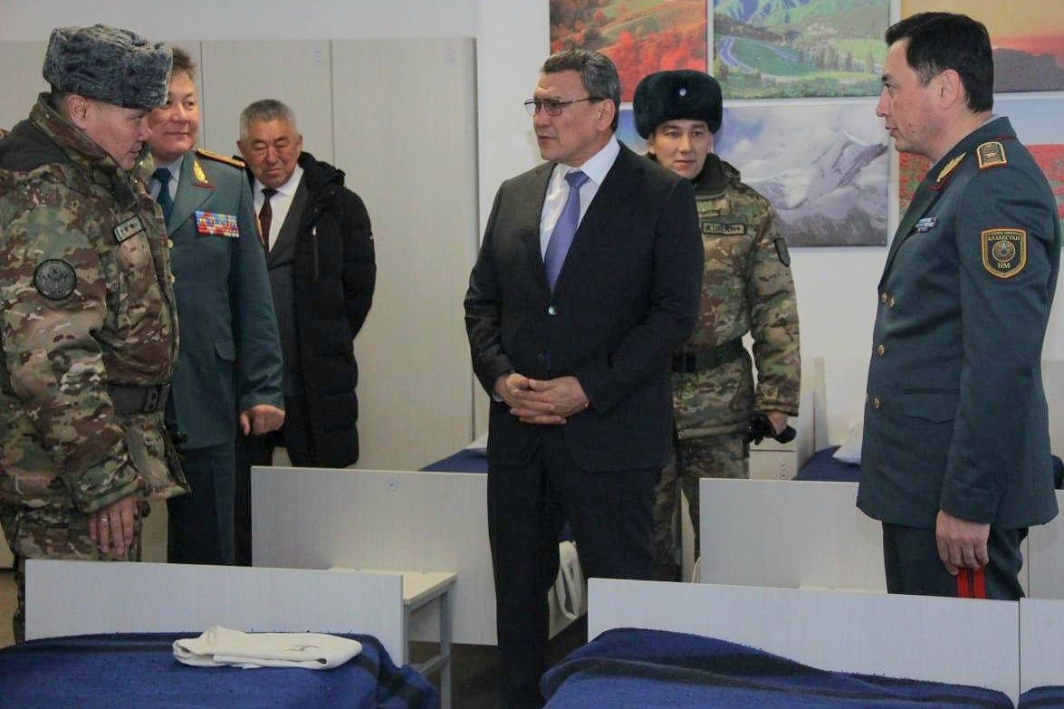 В Петропавловске торжественно открыли новую казарму академии Национальной гвардии 6 В Петропавловске торжественно открыли новую казарму академии Национальной гвардии